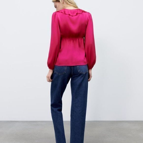 NEW ZARA‎ WOMAN SIZE L RUFFLED BLOUSE TOP FUCHSIA V NECK LONG SLEEVE - Picture 5 of 8